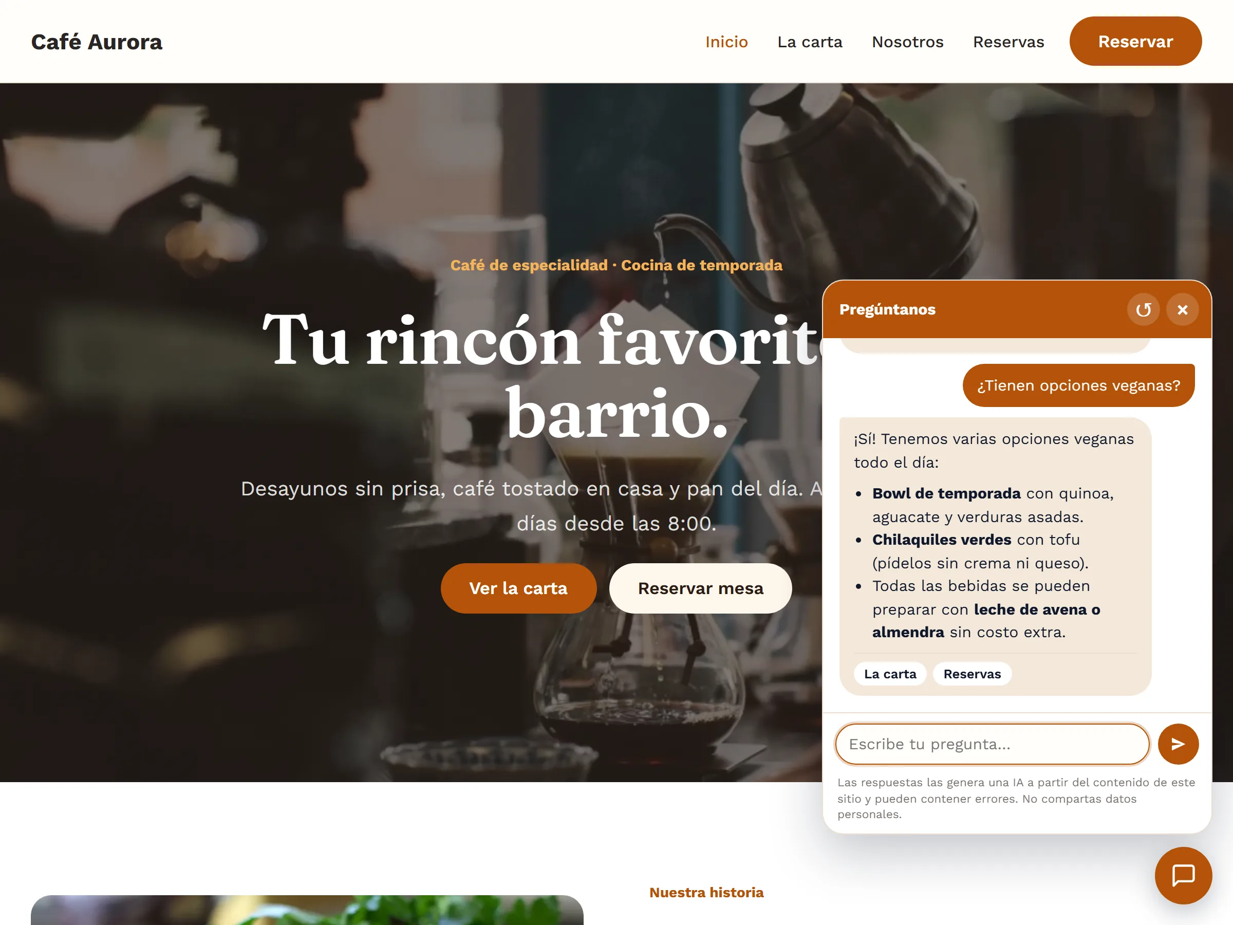 Asistente IA respondiendo en un sitio